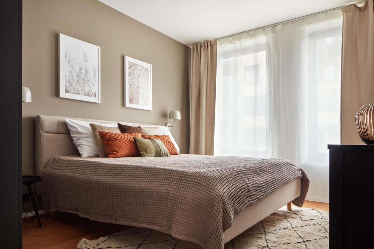 Prague Days - Designer Apts - Garage - Terrace - Easy City Access المظهر الخارجي الصورة